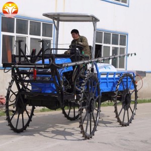 Self- propelled sprayer machine large agricultural tractor boom sprayer for corn